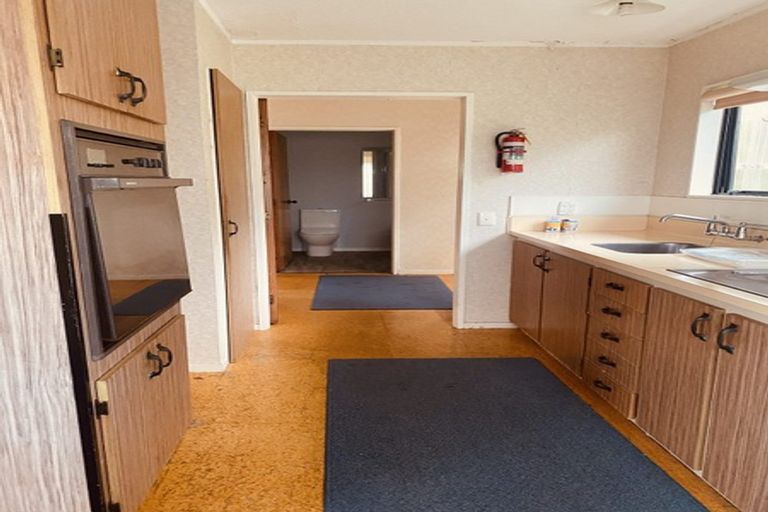 Photo of property in 8 Bushland Grove, Paparangi, Wellington, 6037