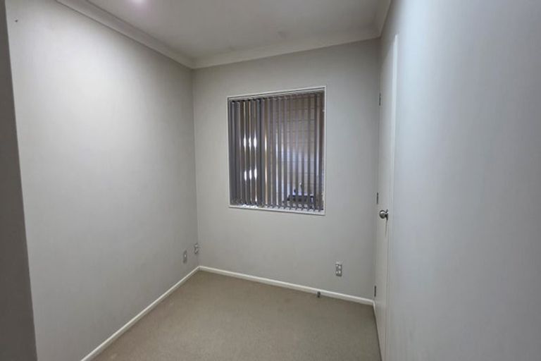 Photo of property in 37 Donegal Park Drive, Flat Bush, Auckland, 2019