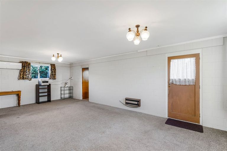 Photo of property in 196 Dyers Pass Road, Cashmere, Christchurch, 8022