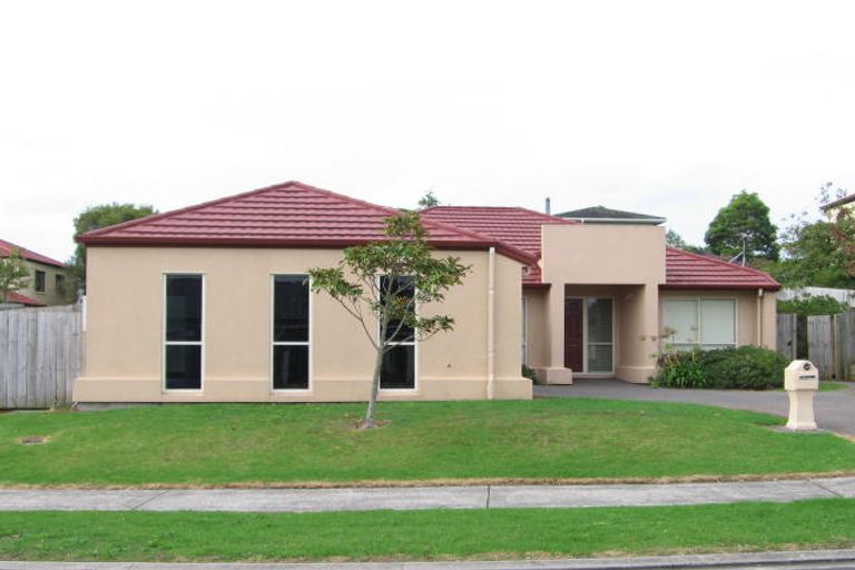 Photo of property in 3 Hercules Drive, Henderson, Auckland, 0612