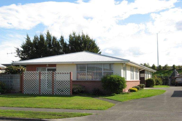 Photo of property in 2/80 Clarence Cox Crescent, Pirimai, Napier, 4112