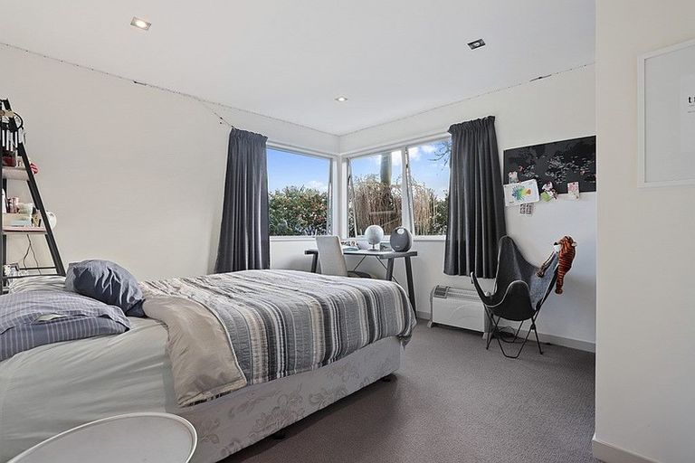 Photo of property in 229b Titirangi Road, Titirangi, Auckland, 0604