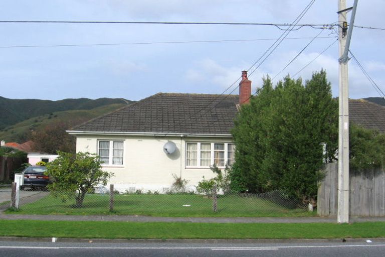 Photo of property in 112 Cambridge Terrace, Fairfield, Lower Hutt, 5011