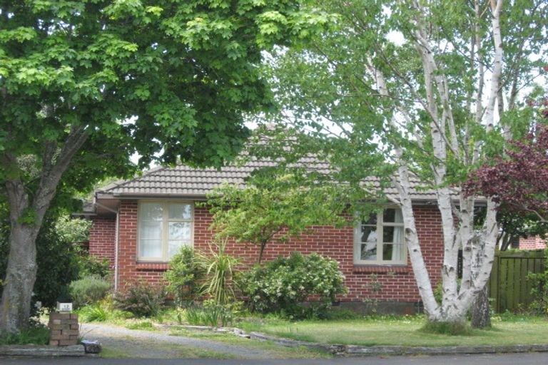Photo of property in 12 Cranbrook Avenue, Burnside, Christchurch, 8053