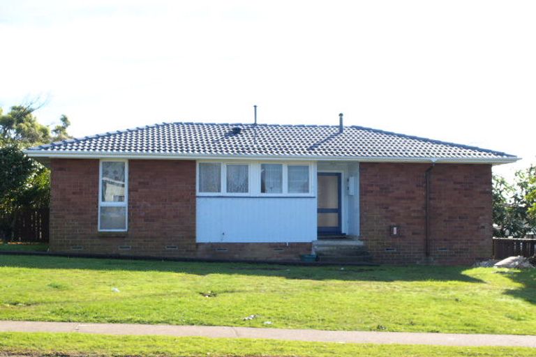 Photo of property in 54 Cranmere Crescent, Mangere East, Auckland, 2024