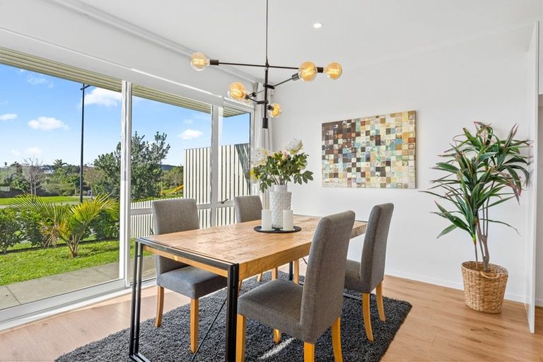 Photo of property in 4 Tyler Davies Drive, Red Beach, 0932