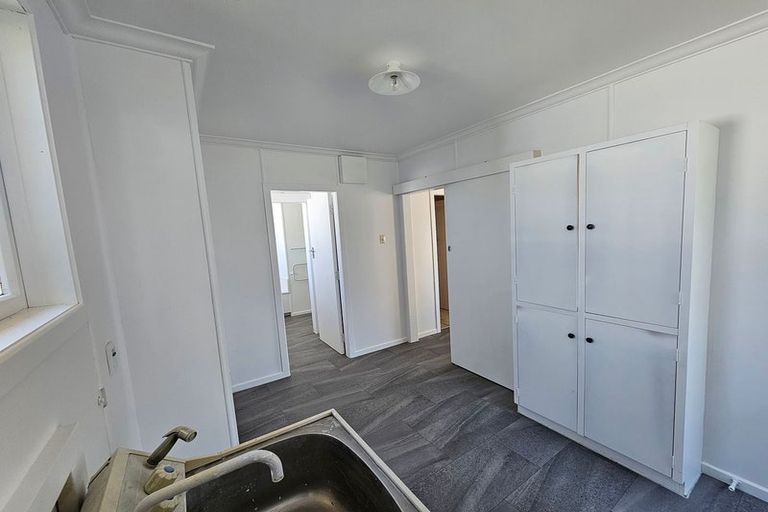 Photo of property in 241 Mangorei Road, Merrilands, New Plymouth, 4312