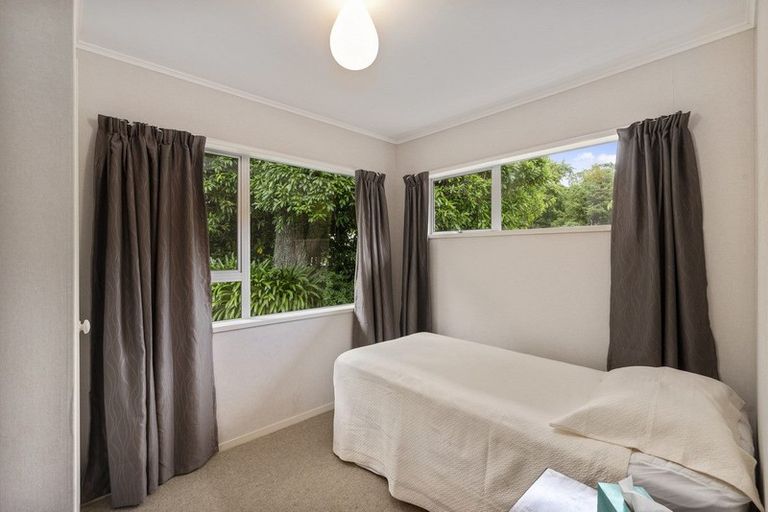 Photo of property in 22 Karu Crescent, Waikanae, 5036
