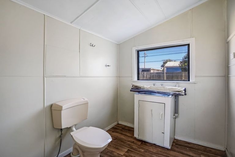 Photo of property in 16 Argyle Street, Balclutha, 9230