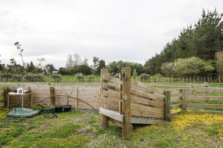 Photo of property in 84 Oroua Road, Kairanga, Palmerston North, 4475