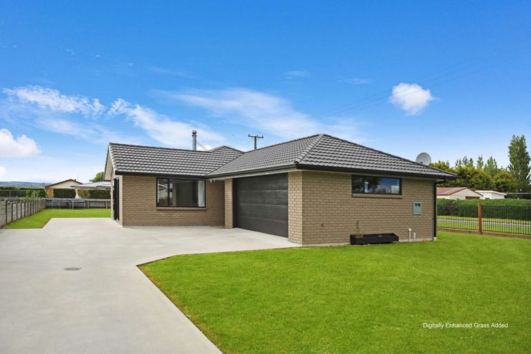 Photo of property in 149 Seaward Road, Edendale, 9825