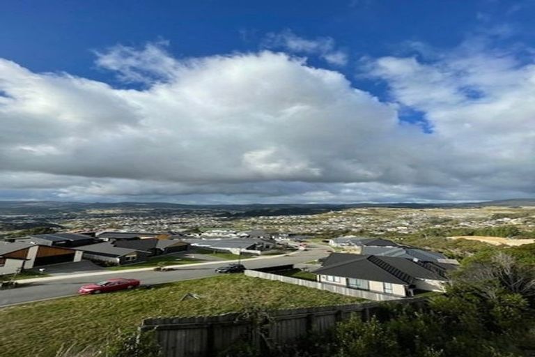 Photo of property in 6/30 Adventure Drive, Whitby, Porirua, 5024