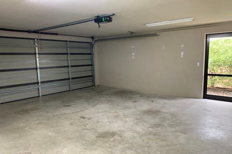 Photo of property in 32 Ash Avenue, Albert Town, Wanaka, 9305