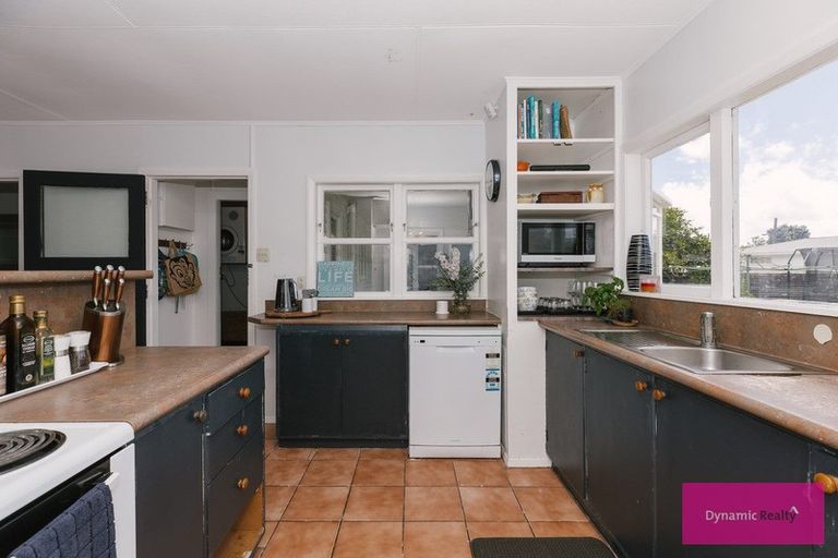 Photo of property in 33 Slacks Road, Awapuni, Palmerston North, 4412