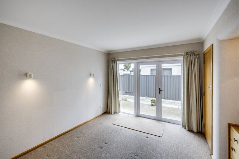 Photo of property in 18 The Esplanade, Westshore, Napier, 4110