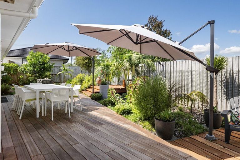 Photo of property in 30 Charlotte Drive, Omokoroa, 3114