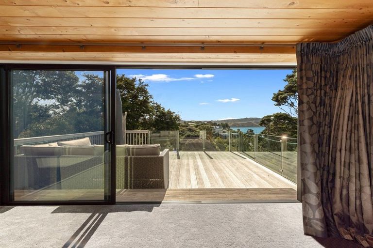 Photo of property in 8 Bay View Road, Raglan, 3225