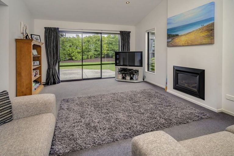 Photo of property in 17 Cambelldon Crescent, Stoke, Nelson, 7011