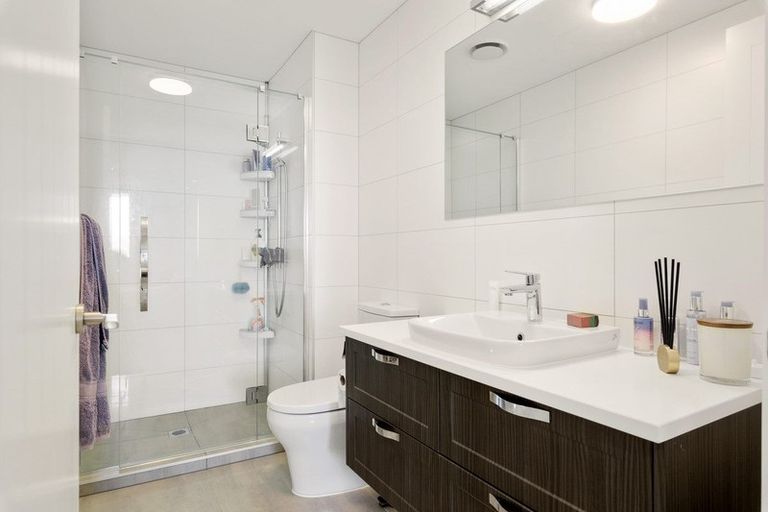 Photo of property in 148 Landmark Terrace, Orewa, 0931