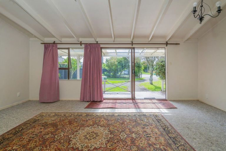 Photo of property in 20 Annette Place, Whitianga, 3510