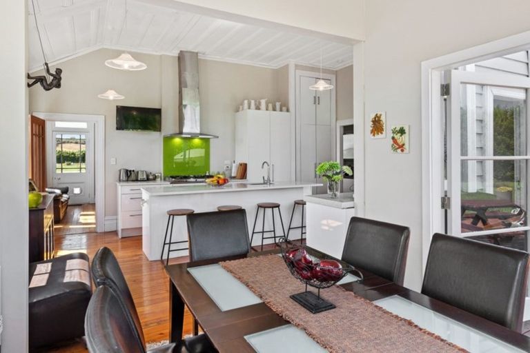 Photo of property in 557 Waiuku Road, Mauku, Pukekohe, 2678