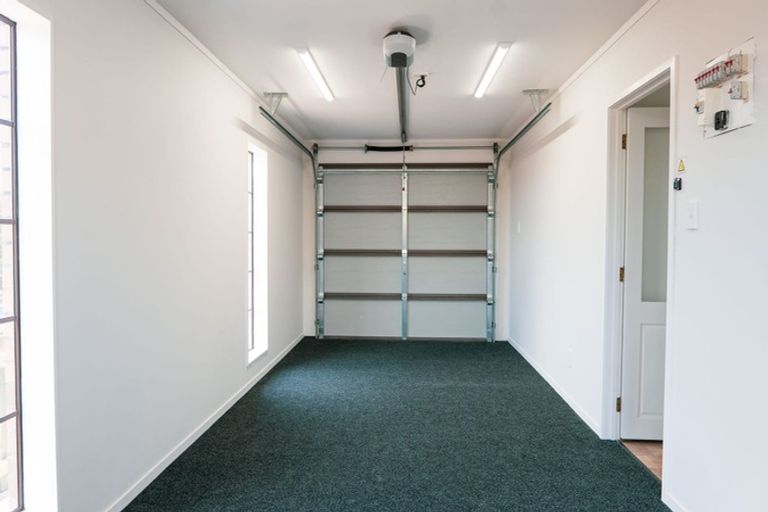 Photo of property in 4/50 Wellington Street, Howick, Auckland, 2014