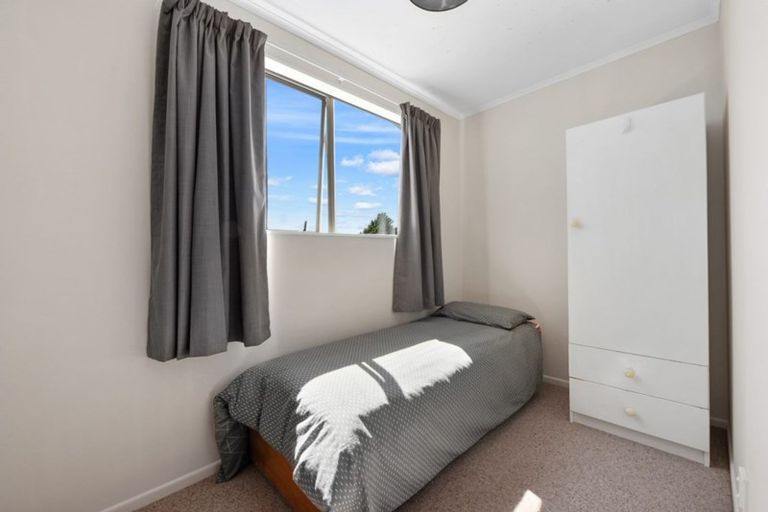 Photo of property in 8 Greenwich Grove, Stokes Valley, Lower Hutt, 5019