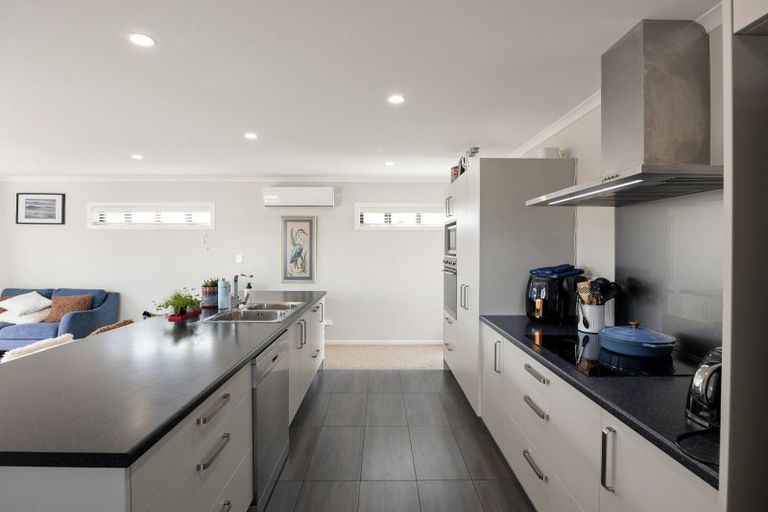 Photo of property in 2/22 Iwi Road, Baverstock, Hamilton, 3289