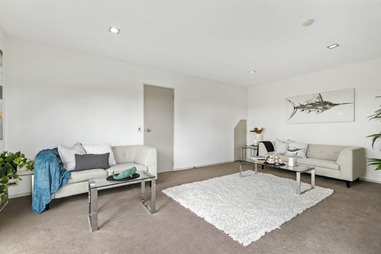 Photo of property in 7/9 Georgia Terrace, Albany, Auckland, 0632