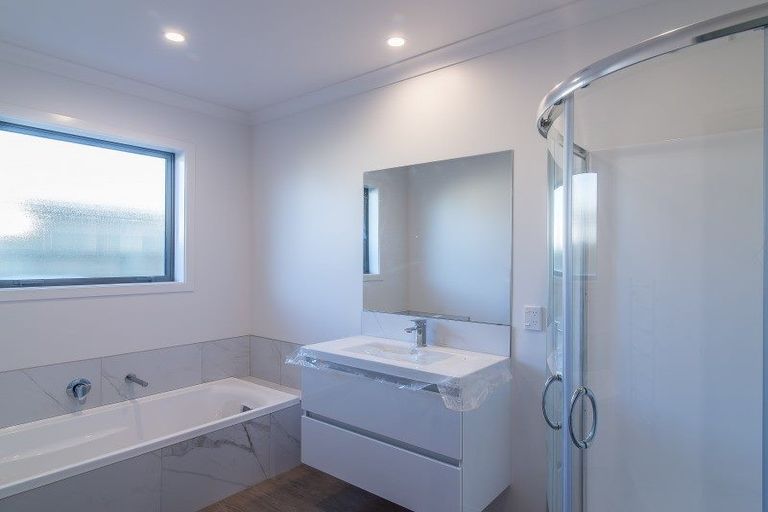 Photo of property in 12 Christow Court, Paraparaumu, 5032