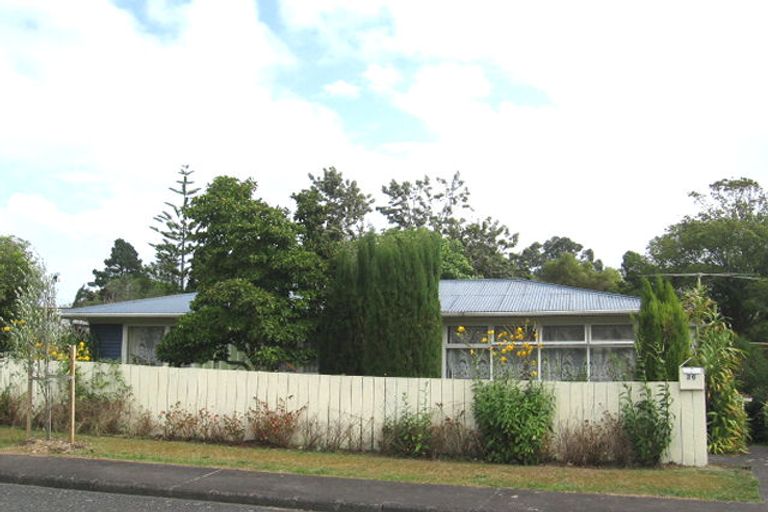 Photo of property in 26 Kelkirk Street, Kelston, Auckland, 0602