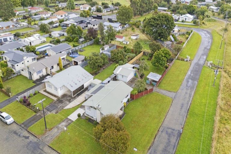 Photo of property in 2 Racecourse Avenue, Marton, 4710