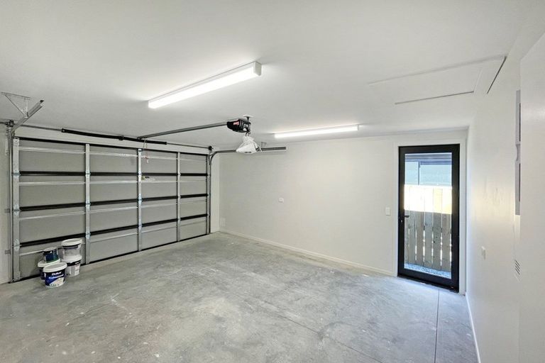 Photo of property in 36 Howden Drive, Jacks Point, 9371