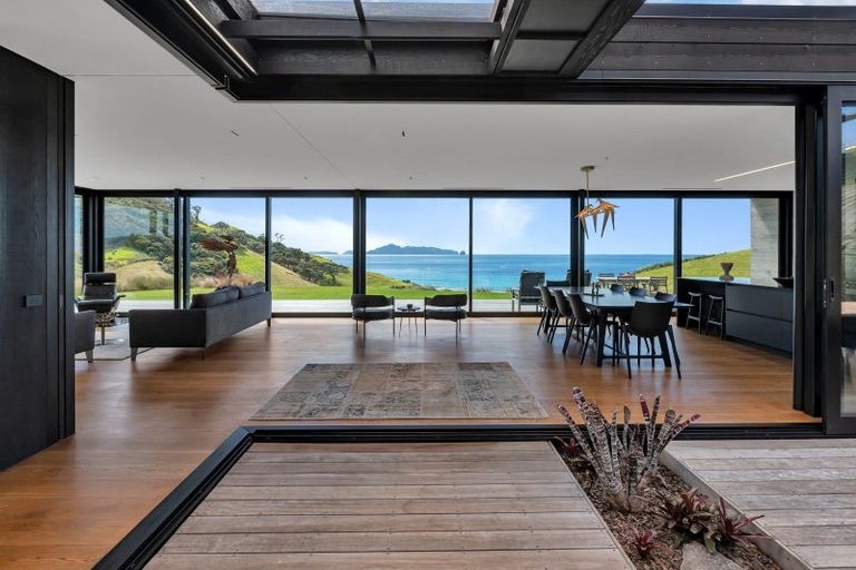 Photo of property in 28 Tangaroa Road, Mangawhai Heads, Mangawhai, 0505