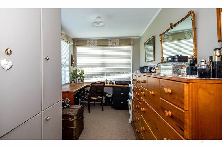 Photo of property in 12 Parsonage Road, Waimate, 7924