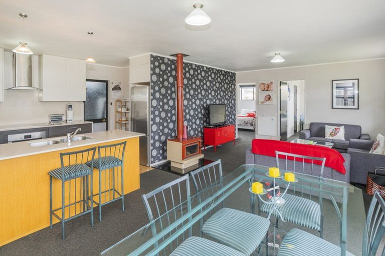 Photo of property in 1 Cholmondeley Crescent, Whitianga, 3510