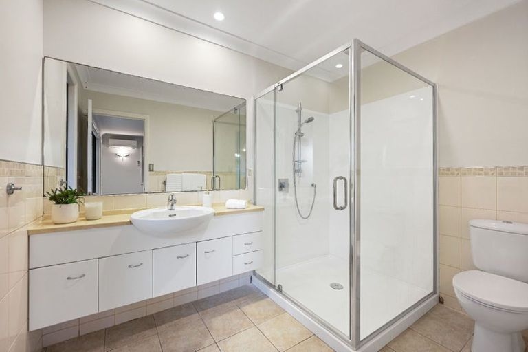 Photo of property in 2 Stonebridge Road, Temple View, Hamilton, 3289