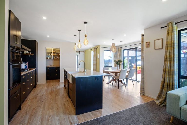 Photo of property in 43 Chris Drive, Rolleston, 7614