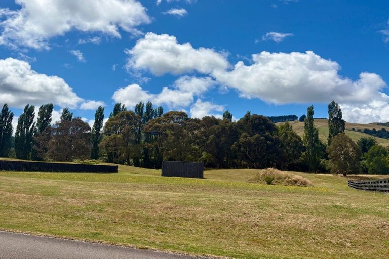 Photo of property in 8/500 Kinloch Road, Kinloch, Taupo, 3377