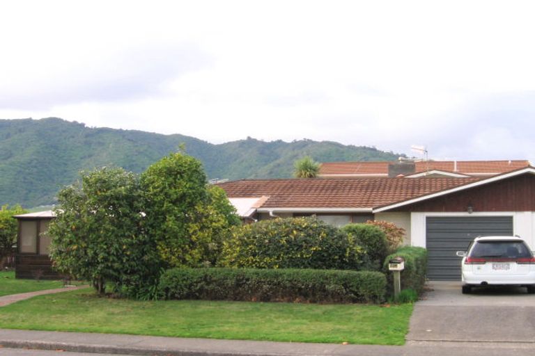 Photo of property in 96b Belvedere Avenue, Waikanae, 5036