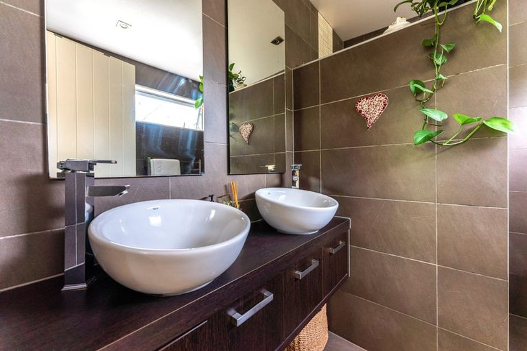 Photo of property in 45 Wilma Road, Ostend, Waiheke Island, 1081