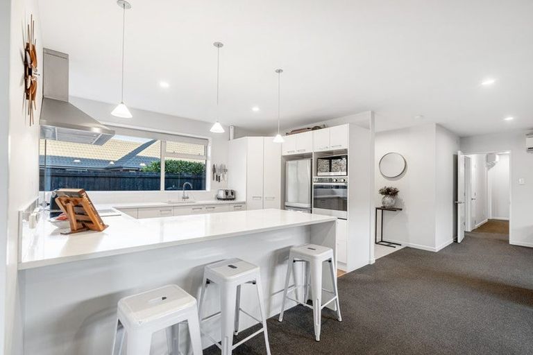 Photo of property in 51 Carradale Avenue, Broomfield, Christchurch, 8042