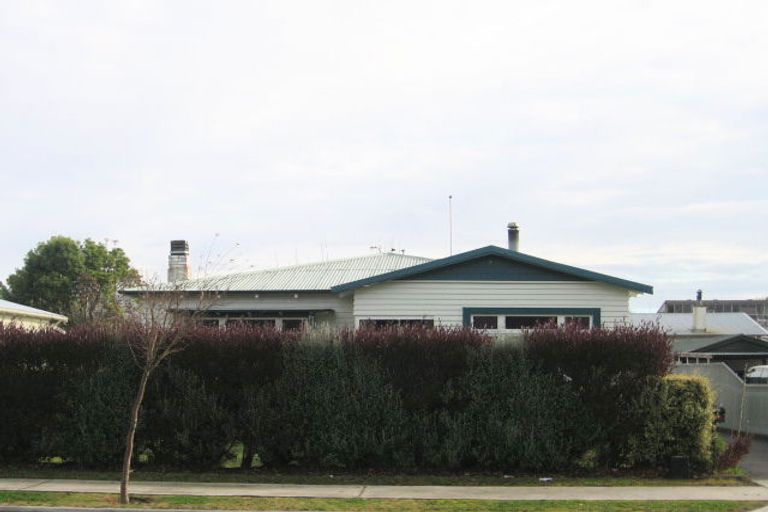 Photo of property in 824 Caroline Road, Mayfair, Hastings, 4122