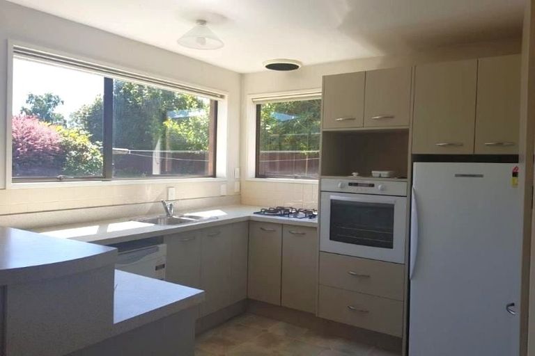 Photo of property in 24 Lodge Place, Ilam, Christchurch, 8041