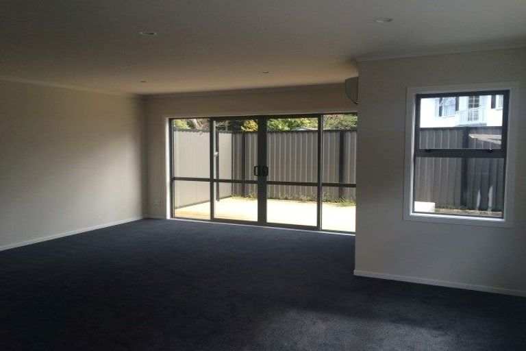 Photo of property in 2/42 Charlemont Street, Whitiora, Hamilton, 3200