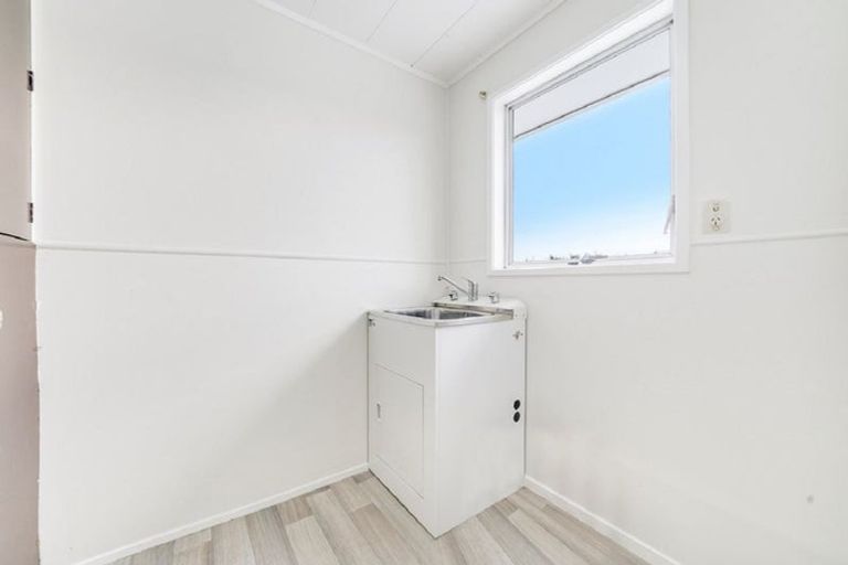 Photo of property in 15 Almay Place, Clover Park, Auckland, 2019