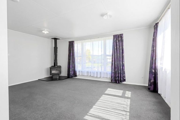 Photo of property in 7 Te Wharekaihua Grove, Turangi, 3334