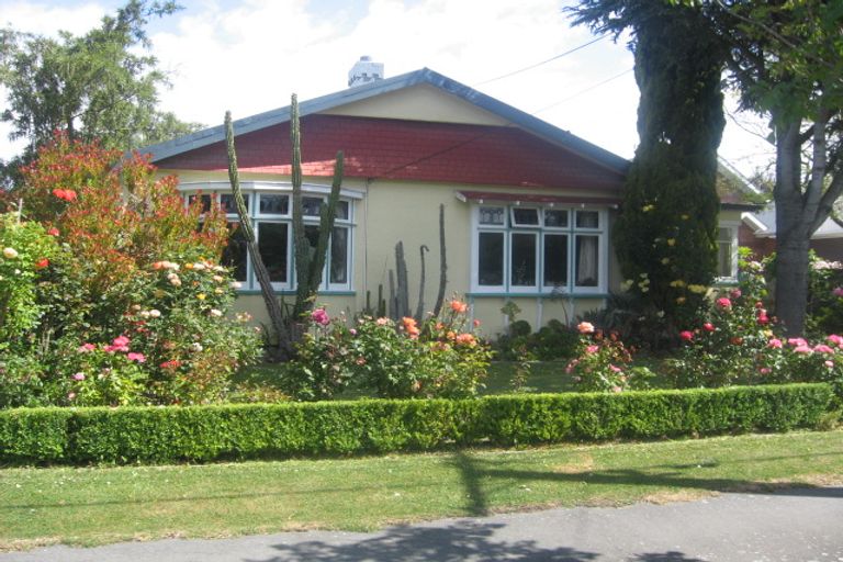 Photo of property in 54 Martin Avenue, Beckenham, Christchurch, 8023