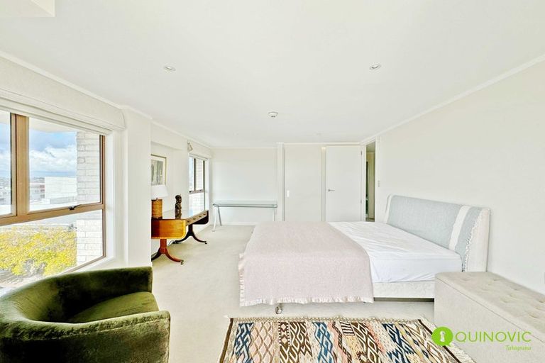 Photo of property in 2b/6 The Promenade, Takapuna, Auckland, 0622