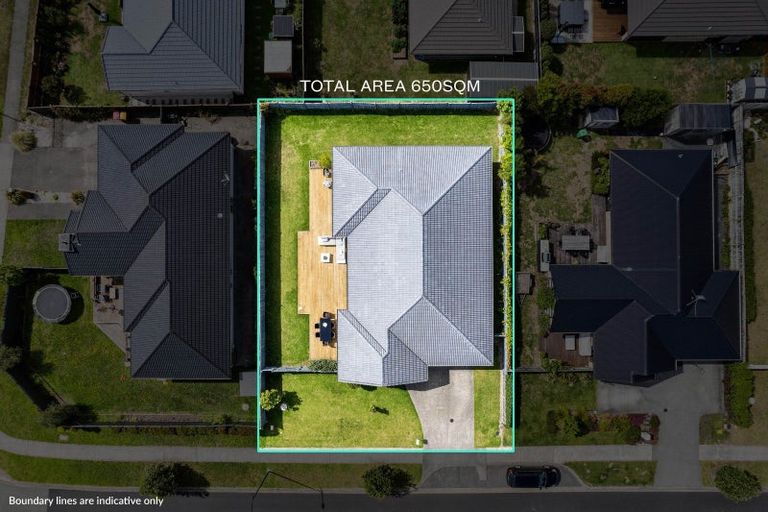 Photo of property in 3 Kuawa Drive, Kumeu, 0810